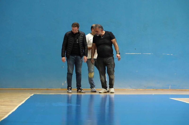 BİNNAZ KARAKAYA SPOR SALONUNDA ÇALIŞMALAR TAMAMLANDI