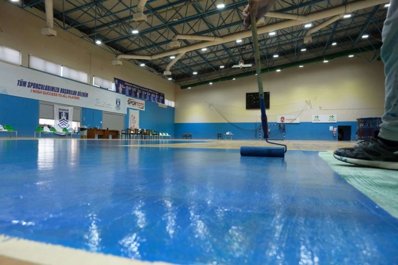 BİNNAZ KARAKAYA SPOR SALONUNDA ÇALIŞMALAR TAMAMLANDI