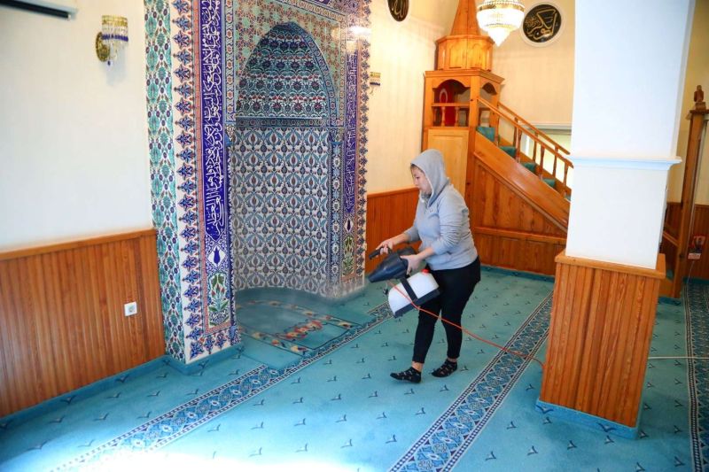 BODRUM BELEDİYESİNDEN RAMAZAN ÖNCESİ CAMİ TEMİZLİĞİ