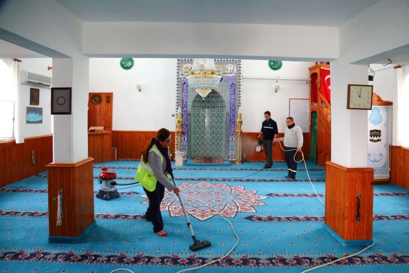 BODRUM BELEDİYESİNDEN RAMAZAN ÖNCESİ CAMİ TEMİZLİĞİ