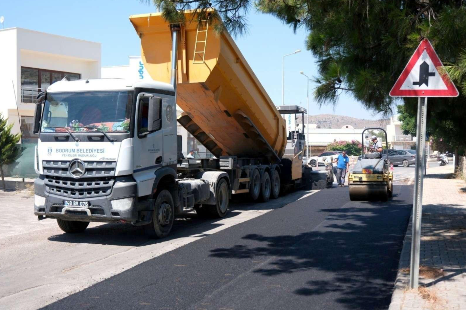 YOL BAKIM, ONARIM VE YENİLEME ÇALIŞMALARI GERÇEKLEŞTİRDİK