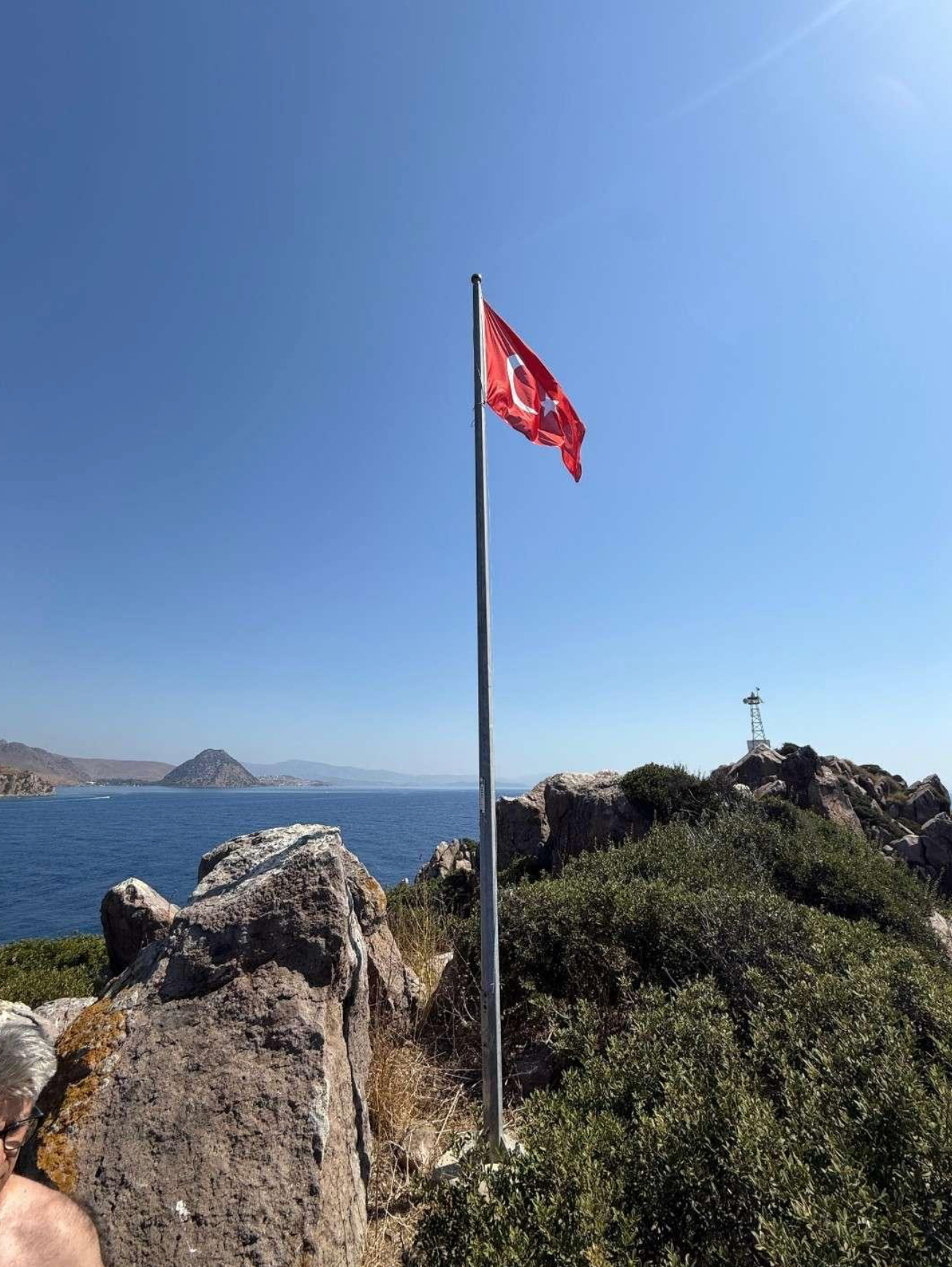 BAYRAK YENİLEME ÇALIŞMALARI GERÇEKLEŞTİRDİK