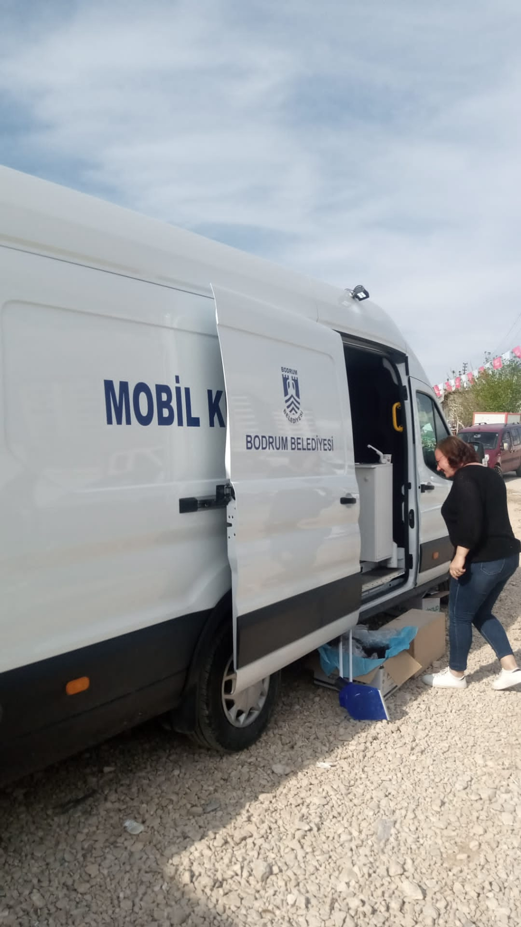 WE BROUGHT MOBILE HAIRDRESSING SERVICE TO MALATYA, LOCATED IN THE DISASTER REGION