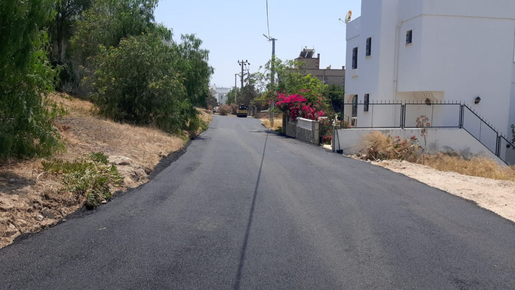AKYARLAR MAHALLESİ 4360 SOKAK'TA ASFALT ÇALIŞMALARIMIZ TAMAMLANDI.