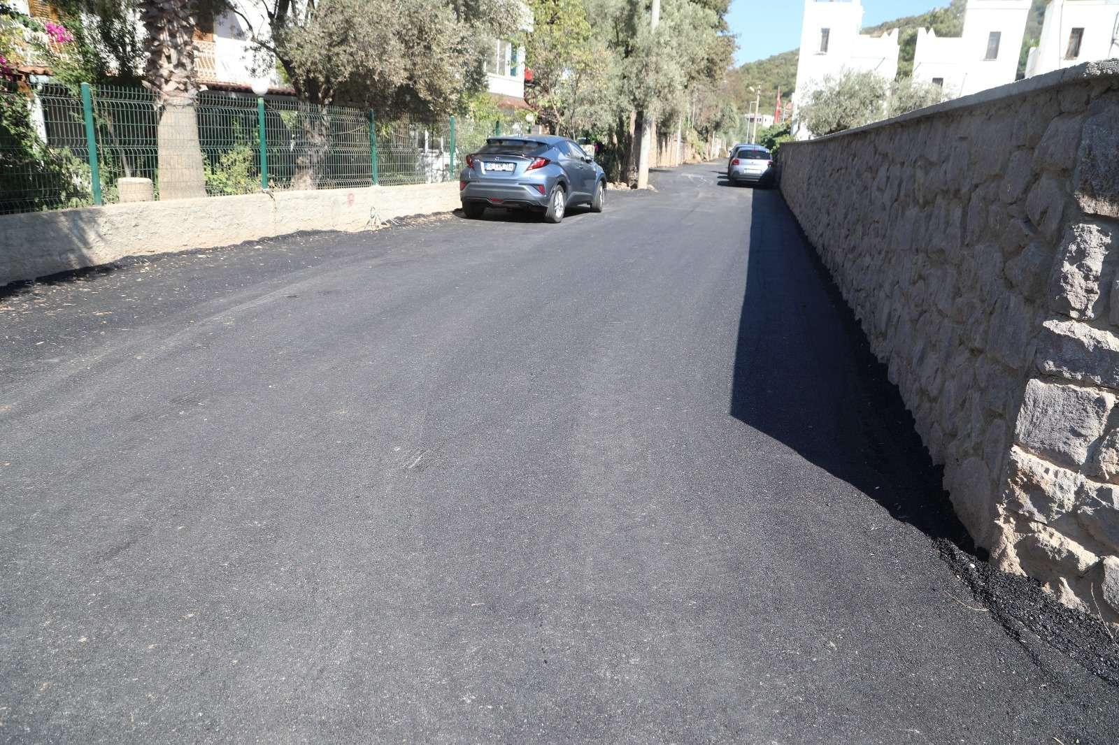 TORBA MAHALLESİ 3001 SOKAK'TA ASFALT SERİM ÇALIŞMALARI TAMAMLANDI