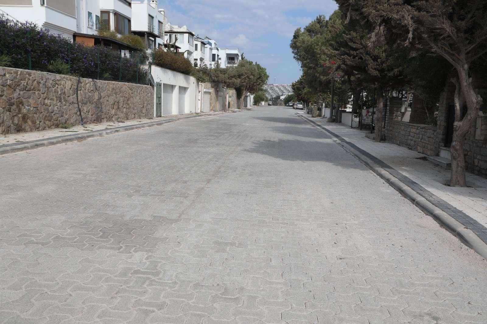 AKYARLAR MAHALLESİ 4279 SOKAK'TA ASFALT SERİM ÇALIŞMALARIMIZ TAMAMLADI