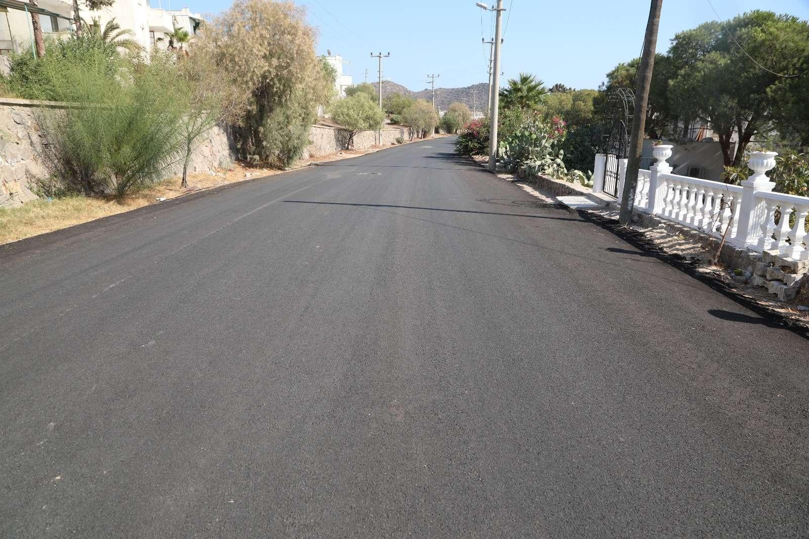 AKYARLAR MAHALLESİ SIĞIRALACAK CADDESİ ASFALT SERİM ÇALIŞMALARIMIZ TAMAMLANDI