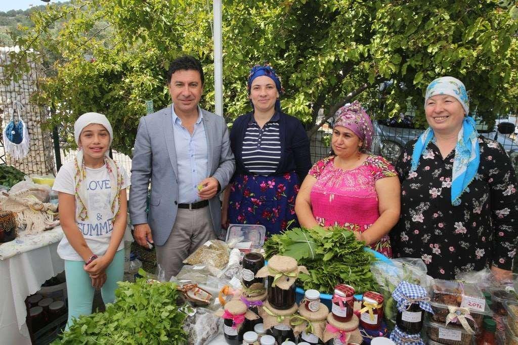 ZEYTİN ÇİÇEĞİ FESTİVALİ'NE EV SAHİPLİĞİ YAPTIK