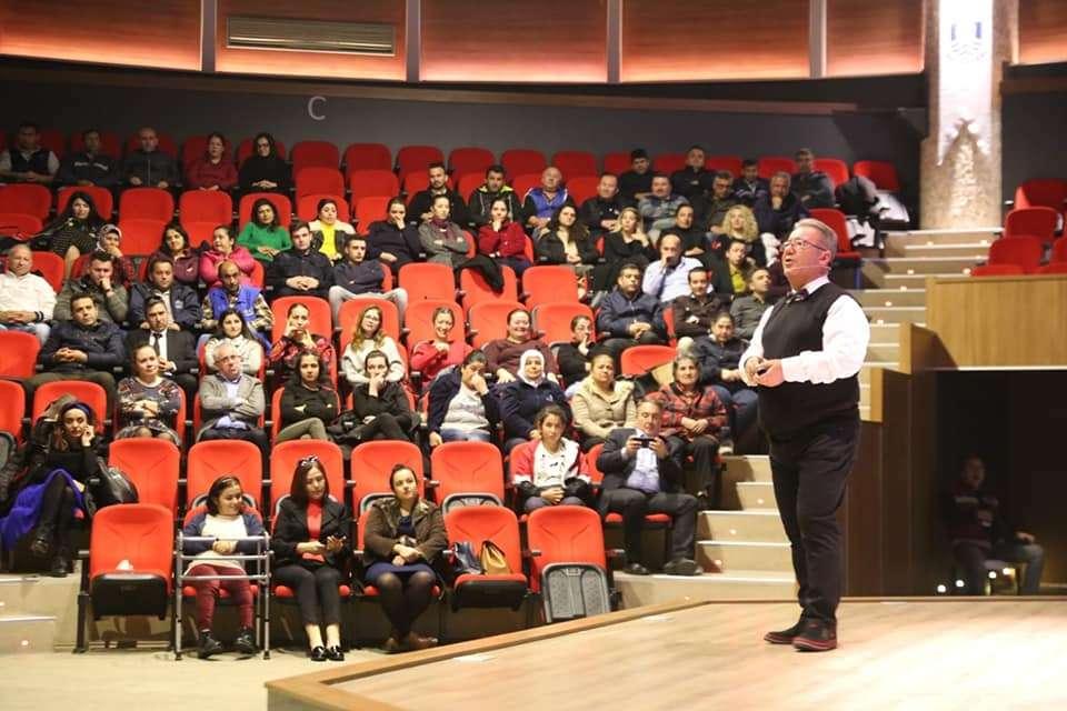 BELEDİYEMİZDE HİZMET KALİTESİNİ ARTTIRMAYA YÖNELİK EĞİTİMLER YAPILDI.