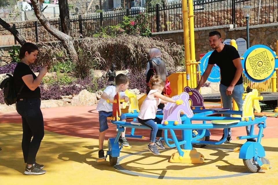 UMURÇA PARKI HİZMETE AÇILDI