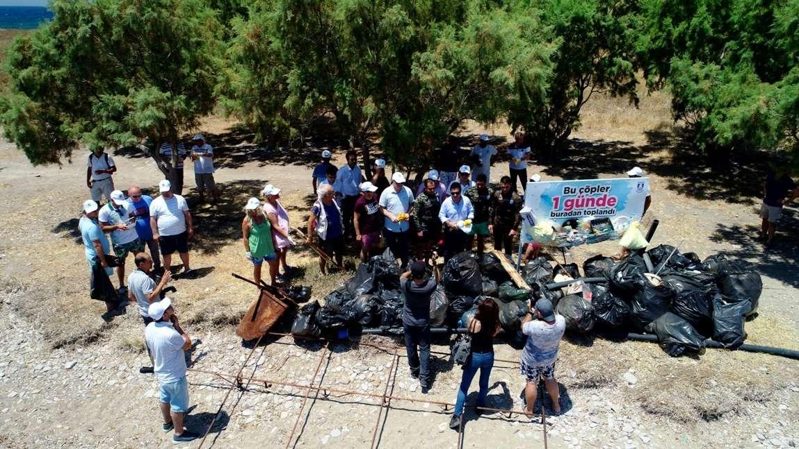 ÇATAL ADA'DA ÇEVRE TEMZİLİĞİ YAPILDI