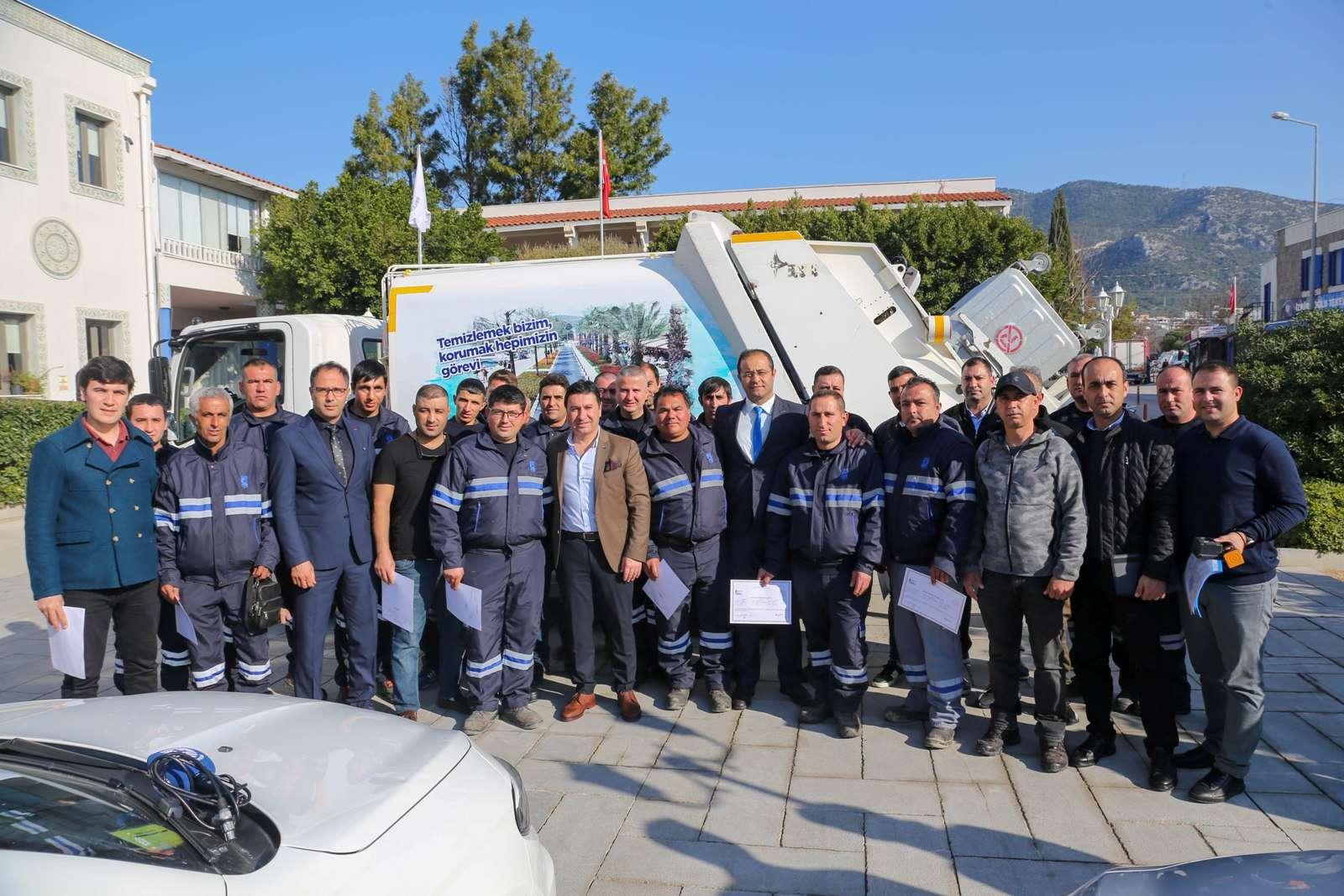 ATIK KONTEYNERLERİNE ÇİP TAKILDI