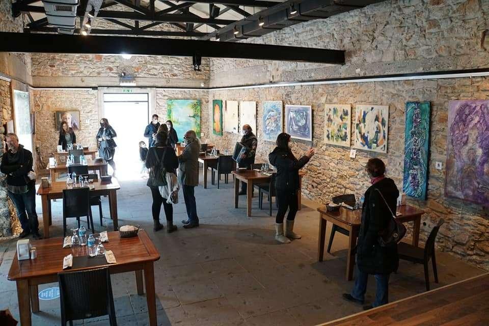 İKİ ŞEHRİN BULUŞMASI DÜNYA SANAT GÜNÜ KARMA RESİM SERGİSİ DÜZENLENDİ
