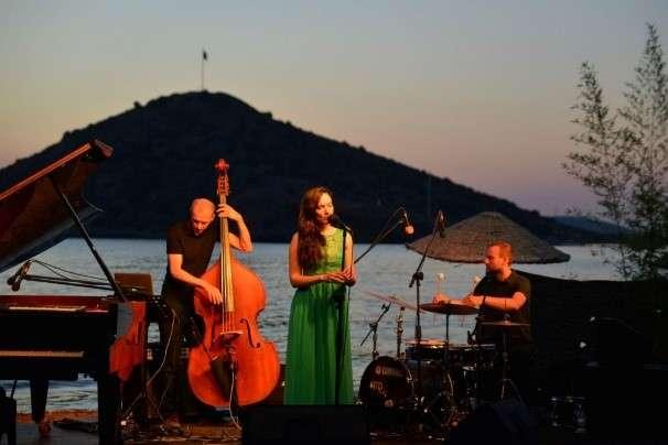 19. ULUSLARARASI GÜMÜŞLÜK MÜZİK FESTİVALİ DÜZENLENDİ