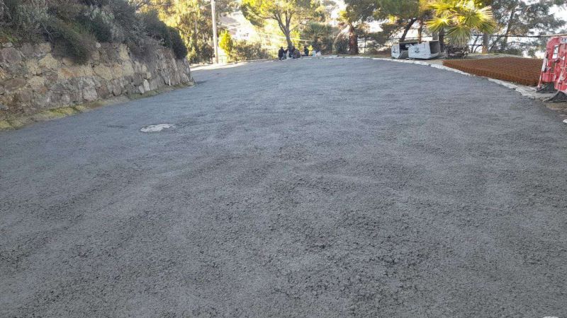 KOYUNBABA MAHALLESİ ZAMBAK SOKAK BETON YOL ÇALIŞMALARI TAMAMLANDI