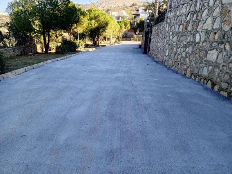 KOYUNBABA MAHALLESİ İSTİKLAL CADDESİ'NDE BETON YOL DÖKÜM ÇALIŞMALARIMIZ TAMAMLANDI