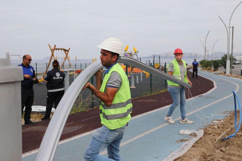 TURGUTREİS KIYI ŞERİDİNDEKİ AYDINLATMA ÇALIŞMALARIMIZ DEVAM EDİYOR