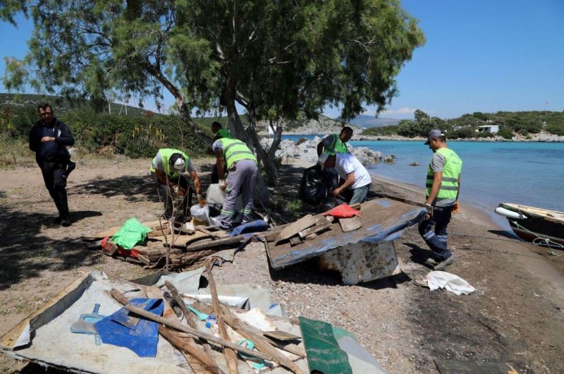 ADABOĞAZI'NDA KAÇAK YAPILARLA İLGİLİ YIKIM ÇALIŞMASI TAMAMLANDI