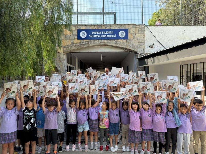 BODRUM'DA MİNİK OKURLAR YAZARLARLA BULUŞTU