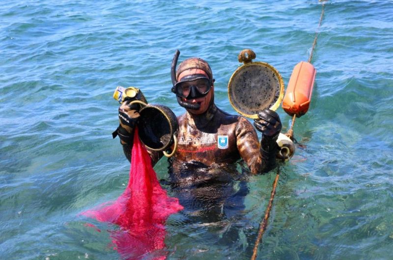 DENİZ DİBİ TEMİZLİĞİNİN ÜÇÜNCÜ ETABI BİTEZ’DE YAPILDI