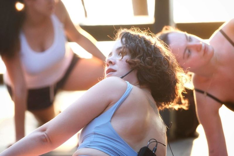 AÇIK HAVA YOGA GÜNLERİNİN İKİNCİSİ TURGUTREİS'TE GERÇEKLEŞTİRİLDİ