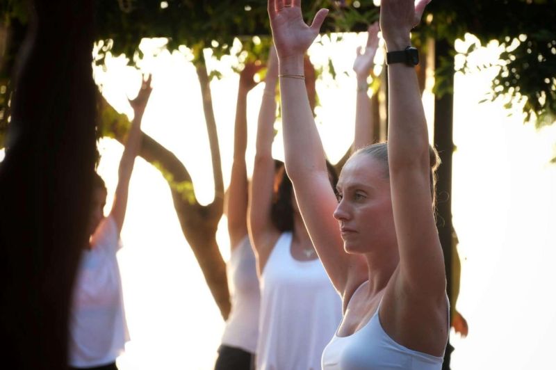 AÇIK HAVA YOGA GÜNLERİNİN İKİNCİSİ TURGUTREİS'TE GERÇEKLEŞTİRİLDİ
