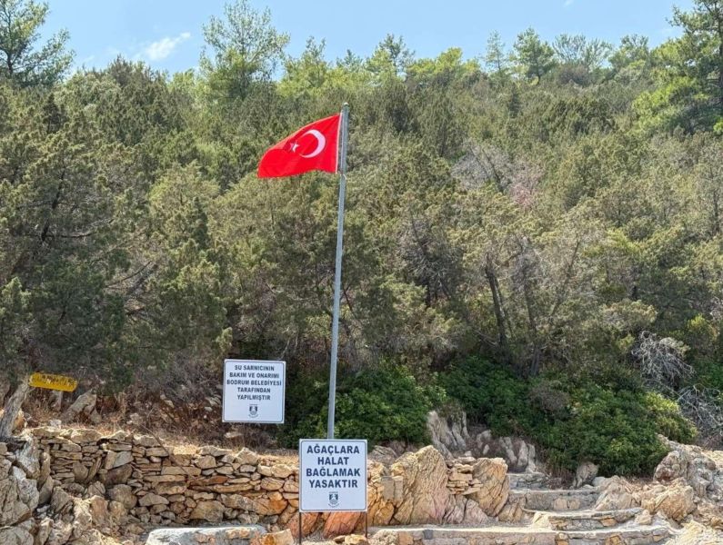 BAYRAK YENİLEME ÇALIŞMALARI GERÇEKLEŞTİRDİK