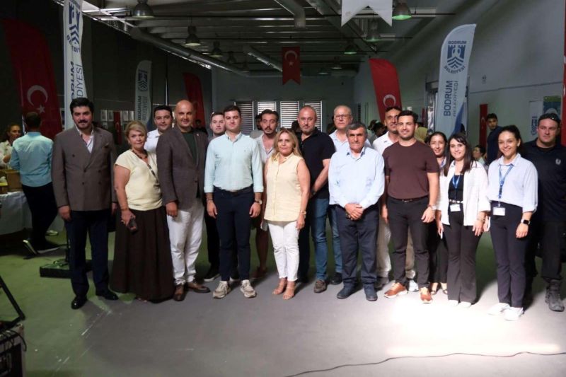 ÖĞRENCİLERİMİZE KIRTASİYE VE BURS DESTEĞİ SAĞLADIK