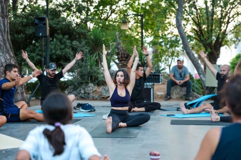AÇIK HAVA YOGA GÜNLERİ MUMCULAR'DA GERÇEKLEŞTİRİLDİ