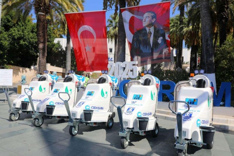 YENİ NESİL ELEKTRİKLİ YOL SÜPÜRME ARAÇLARI HİZMETE GİRDİ