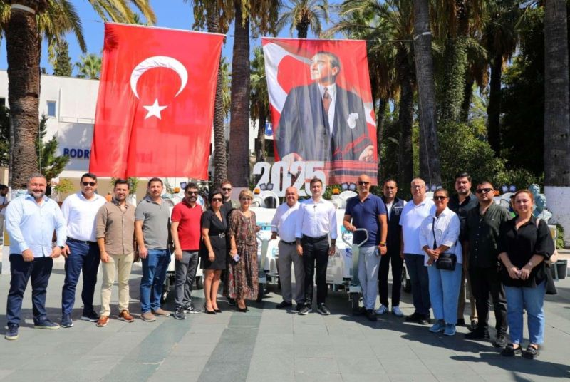 YENİ NESİL ELEKTRİKLİ YOL SÜPÜRME ARAÇLARI HİZMETE GİRDİ