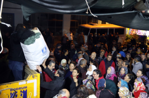 BELEDİYEMİZ EVLERDE ÜRETİLEN HALILARIN İPİNİ VATANDAŞLARIMIZA TEMİN ETTİ
