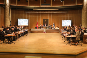 PANDEMİDE BELEDİYE MÜLKLERİNDEKİ KİRACILARIMIZA DESTEK OLDUK