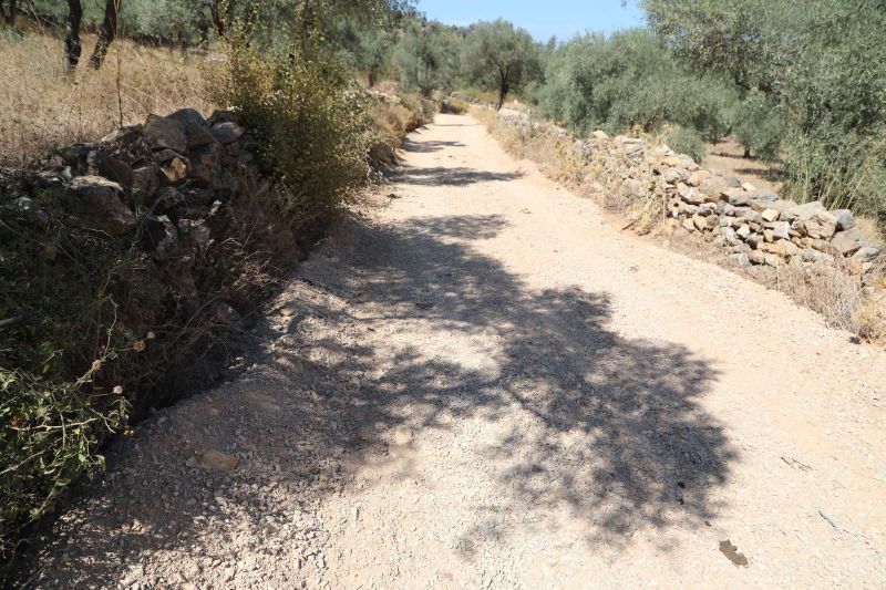 KARAOVA MAHALLESİ SARIKAVAK MEVKİİ KADASTRAL YOL ÇALIŞMALARI TAMAMLANDI