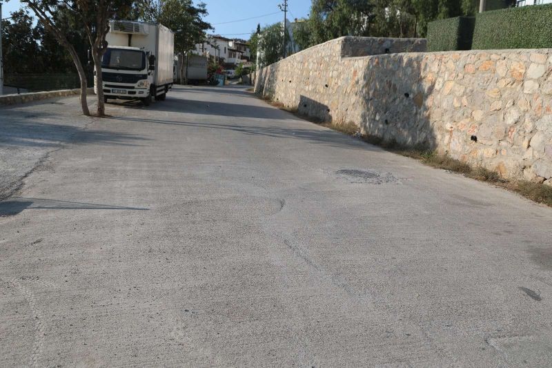 İSLAMHANELERİ MAHALLESİ 5262, 5266, 5268 SOKAKLARDA BETON YOL ÇALIŞMALARINI TAMAMLADI