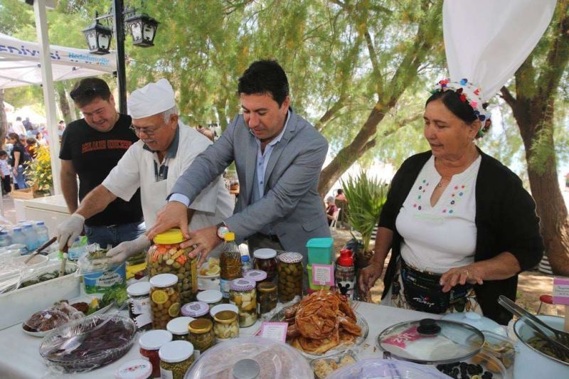 ZEYTİN ÇİÇEĞİ FESTİVALİ'NE EV SAHİPLİĞİ YAPTIK