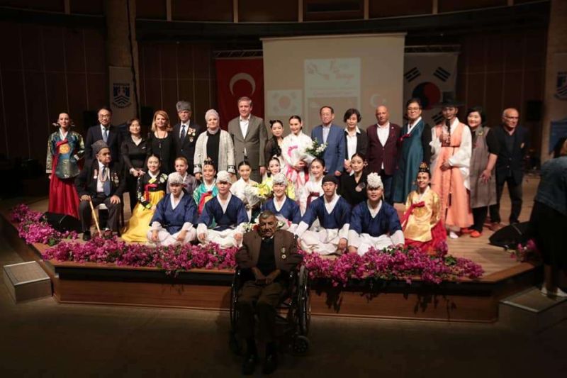KORE GELENEKSEL MÜZİK VE DANS GÖSERİSİ DÜZENLENDİ
