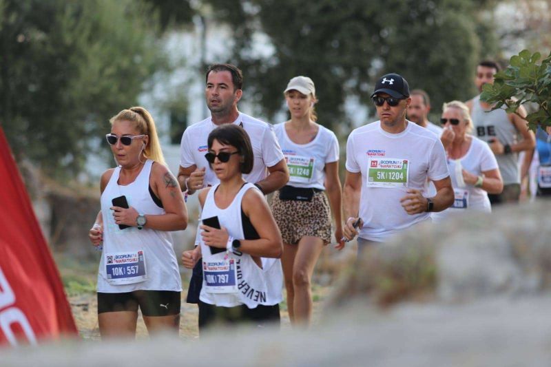 BODRUM YARI MARATONU DÜZENLENDİ
