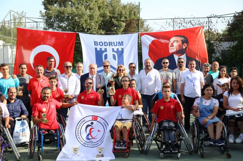 2019 TEKERLEKLİ SANDALYE TENİS TÜRKİYE ŞAMPİYONASI DÜZENLENDİ