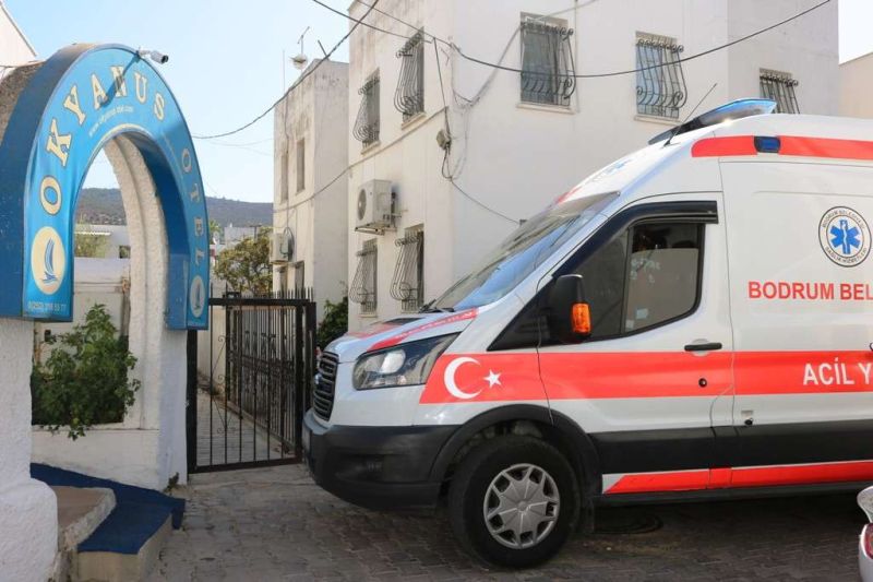 GEÇİCİ BARINMA EVİNDE KALAN YAŞLILARA SAĞLIK TARAMASI YAPILDI