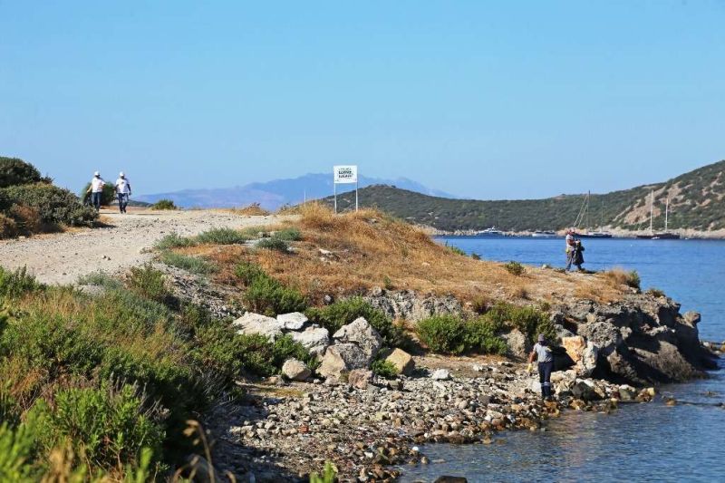GÜMBET KOYUNDA ÇEVRE TEMİZLİĞİ YAPILDI