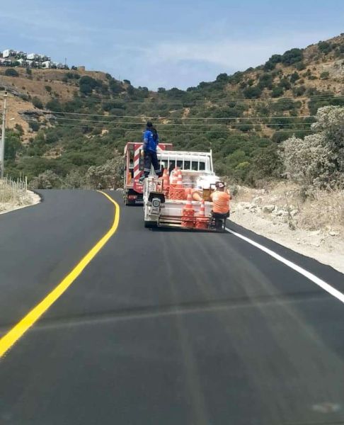 GÜMÜŞLÜK VE KOYUNABABA'DA ASFALT VE YOL ÇİZGİSİ ÇALIŞMASI YAPILDI