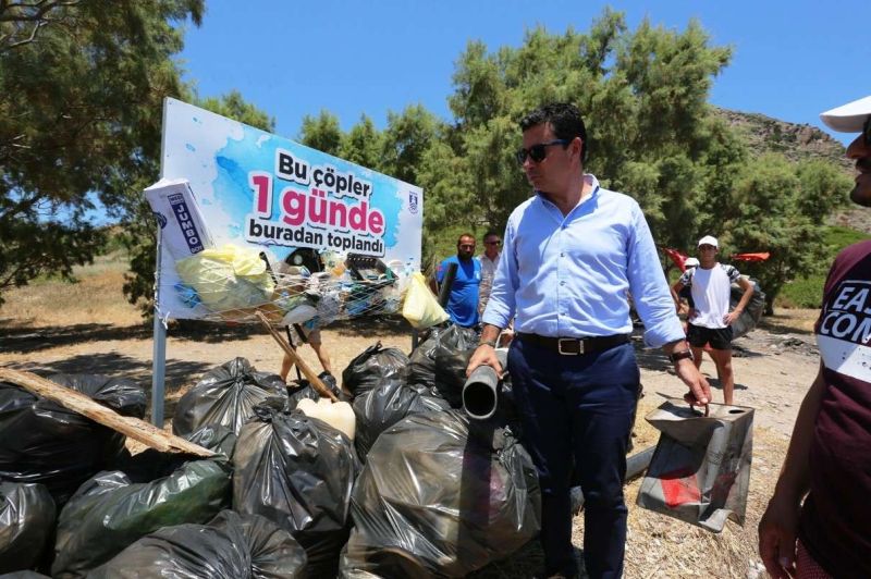 ÇATAL ADA'DA ÇEVRE TEMZİLİĞİ YAPILDI