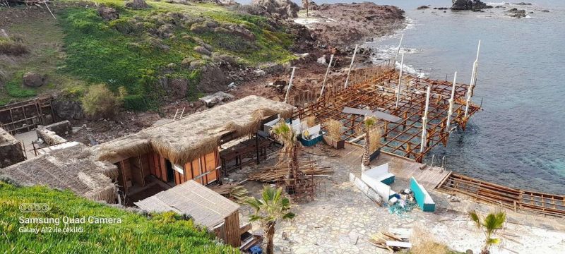 GÖKÇEBEL MAHALLESİNDE KAÇAK İSKELE YIKIMI GERÇEKLEŞTİ