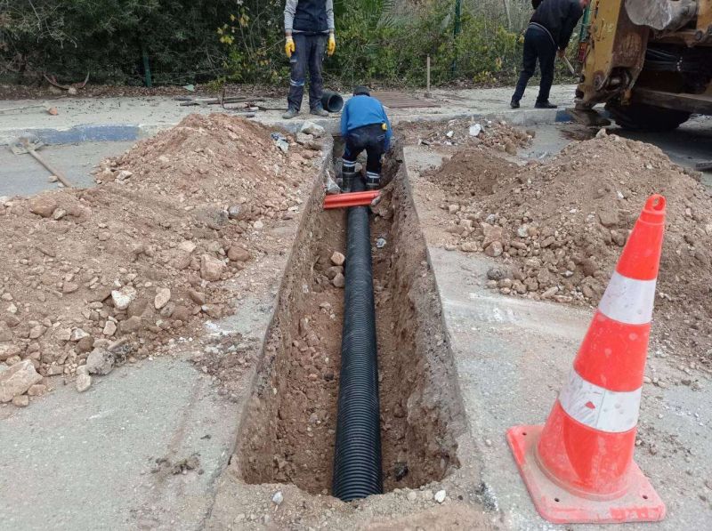 DRENAJ VE BORU HATTI ÇALIŞMASI YAPILDI