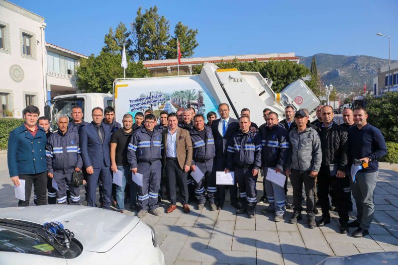 ATIK KONTEYNERLERİNE ÇİP TAKILDI