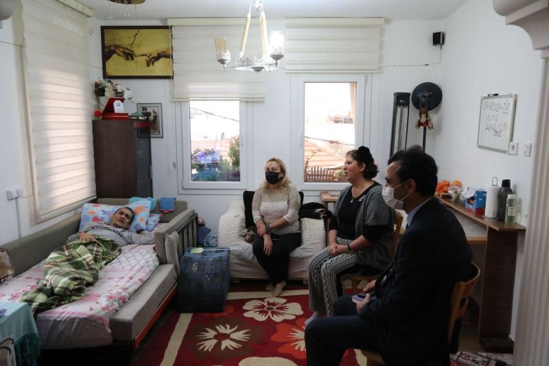 ENGELLİ BİREYLERİMİZİ VE AİLELERİ EVLERİNDE ZİYARET ETİK