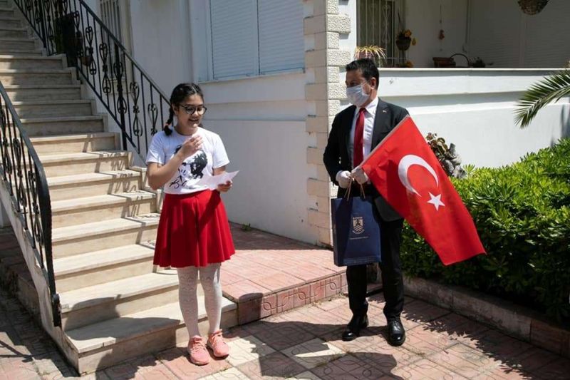 23 NİSAN TEMALI ÖDÜLLÜ ŞİİR VE RESİM YARIŞMASI DÜZENLEDİK