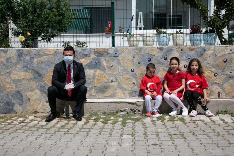 23 NİSAN TEMALI ÖDÜLLÜ ŞİİR VE RESİM YARIŞMASI DÜZENLEDİK