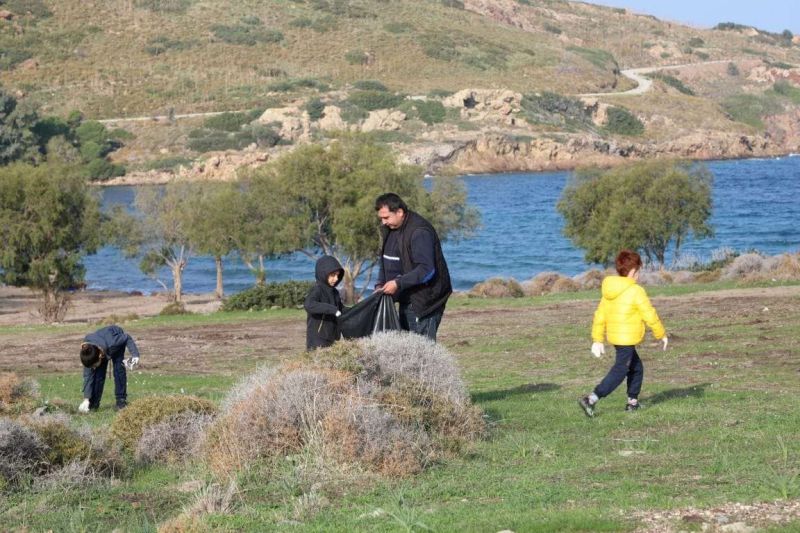 YALIKAVAK KÜDÜR'DE TEMİZLİK ETKİNLİĞİ GERÇEKLEŞTİRDİK